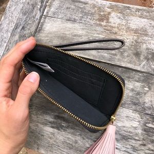 Fossil Wristlet